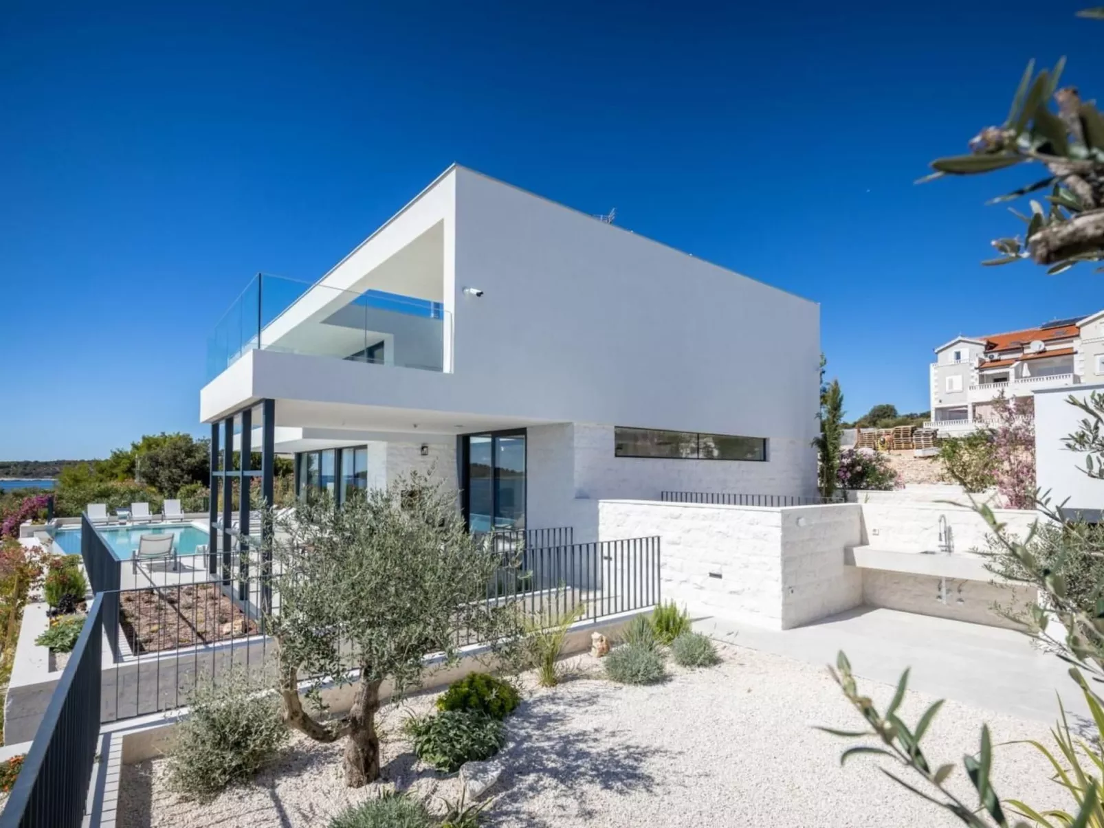 Schöne Villa Marvella für 10 Personen-Outside