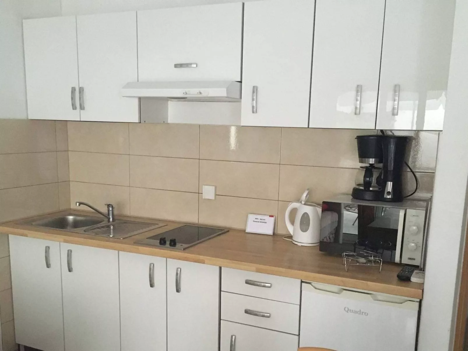 Wohnung in Povlja mit privatem Parkplatz-Dedans