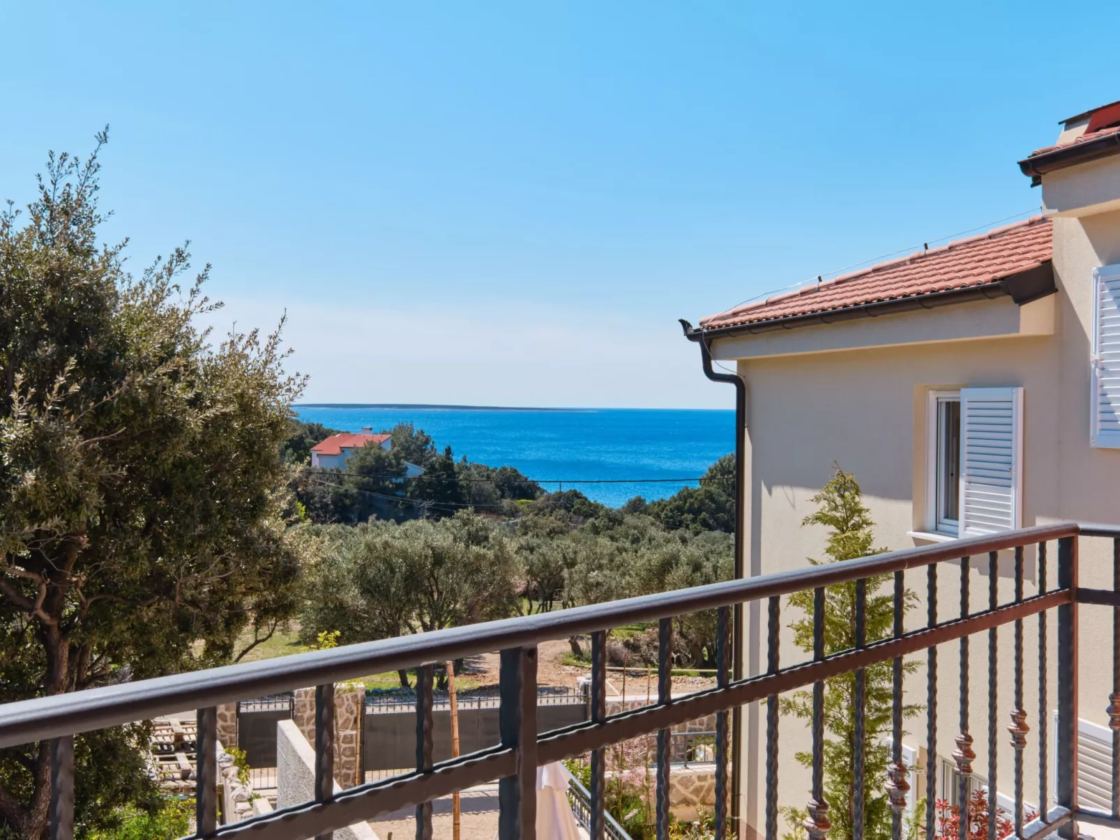 Mea Cres Sonnenvilla-Outside