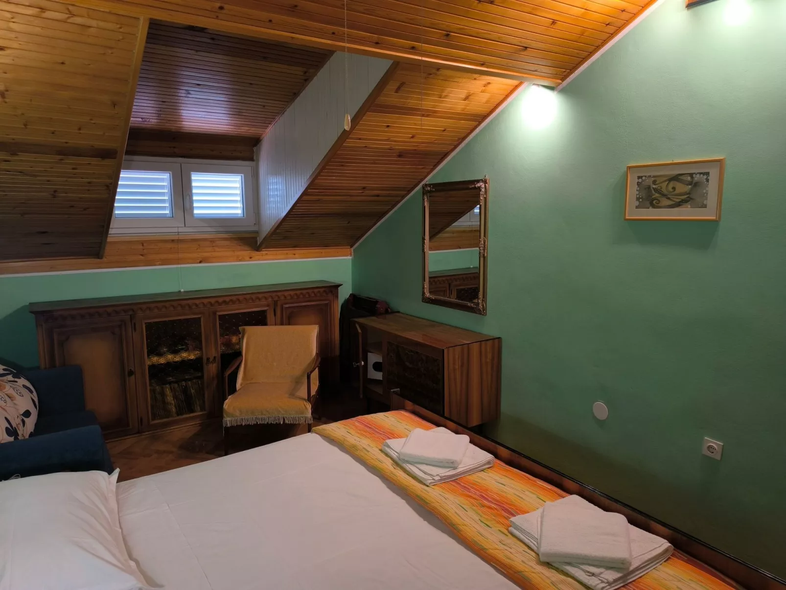 Für 3 Personen  + 1 Kind ca. 68 m&sup2; in Žaboric, Dalmatien (Gespanschaft Sib-Inside