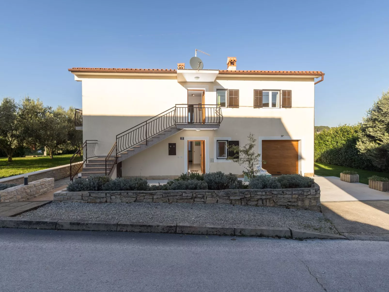 Ferienvilla "Casa Jurican"-Draußen
