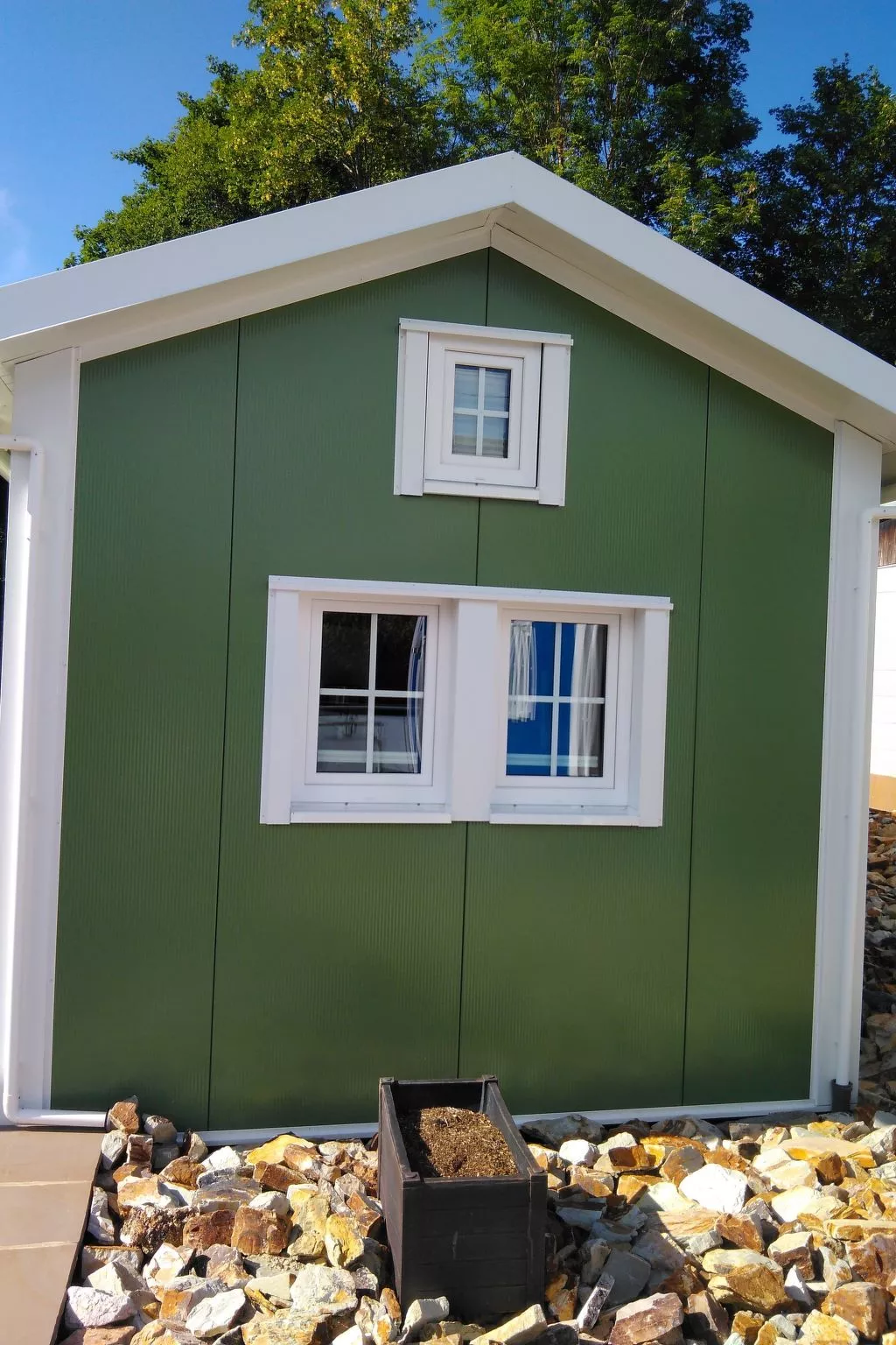 Mit Grill in Bad Marienberg-Draußen