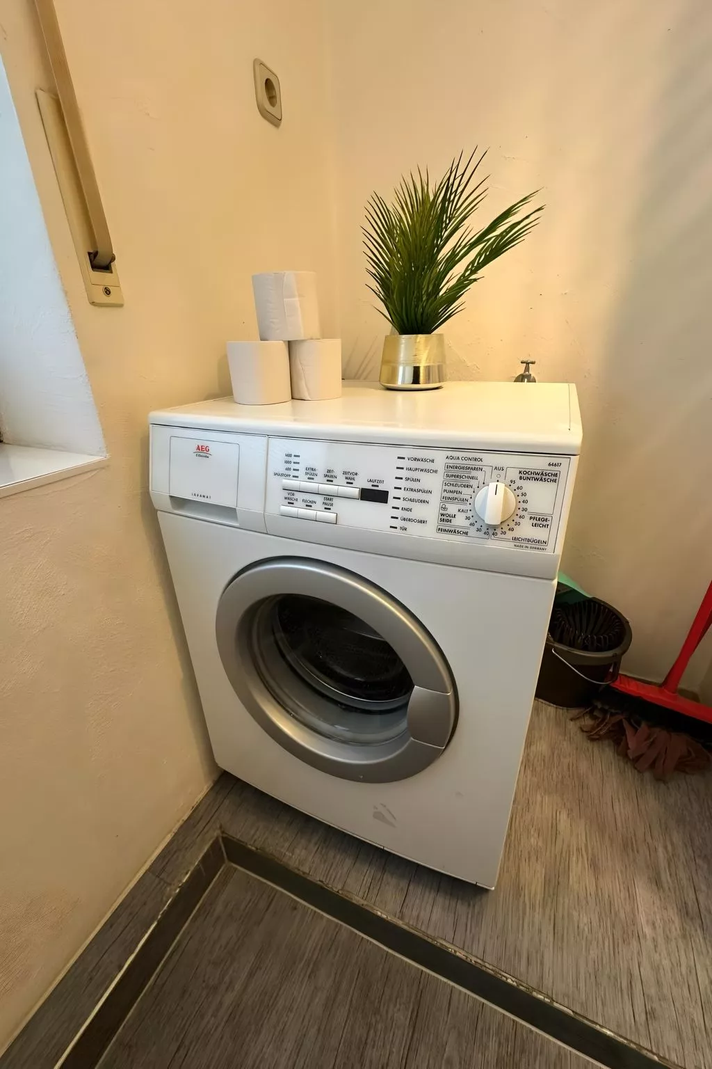 Ap. Ruhe[pause] I-Drinnen