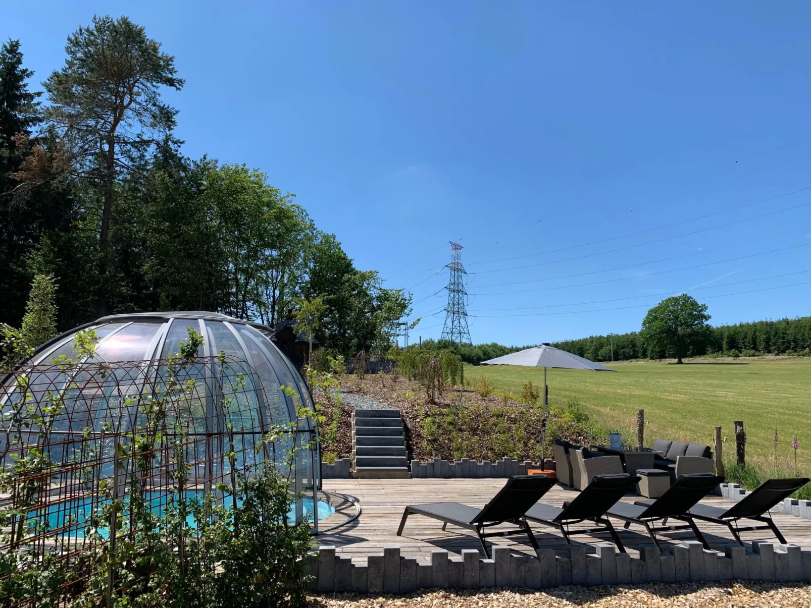 Landhaus mit Hallenbad-Outside