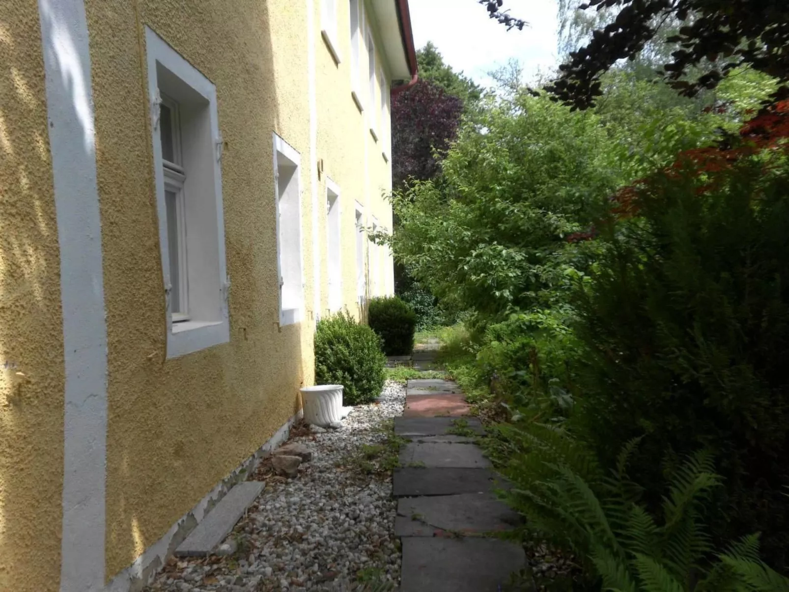 Design Ferienwohnung in historischer Villa-Dehors