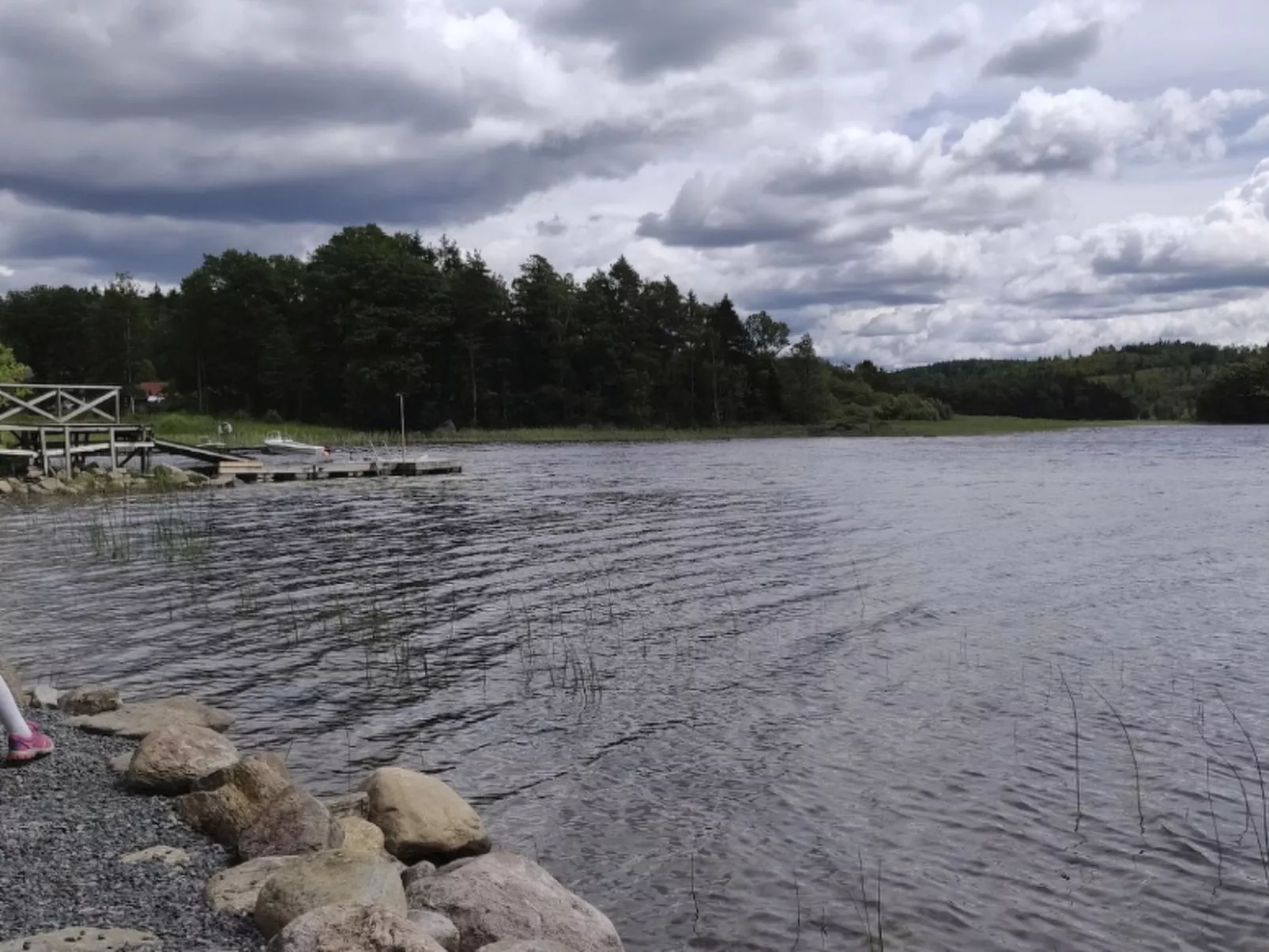Schwedisches Glück, zwischen Wäldern und einem See-Dehors