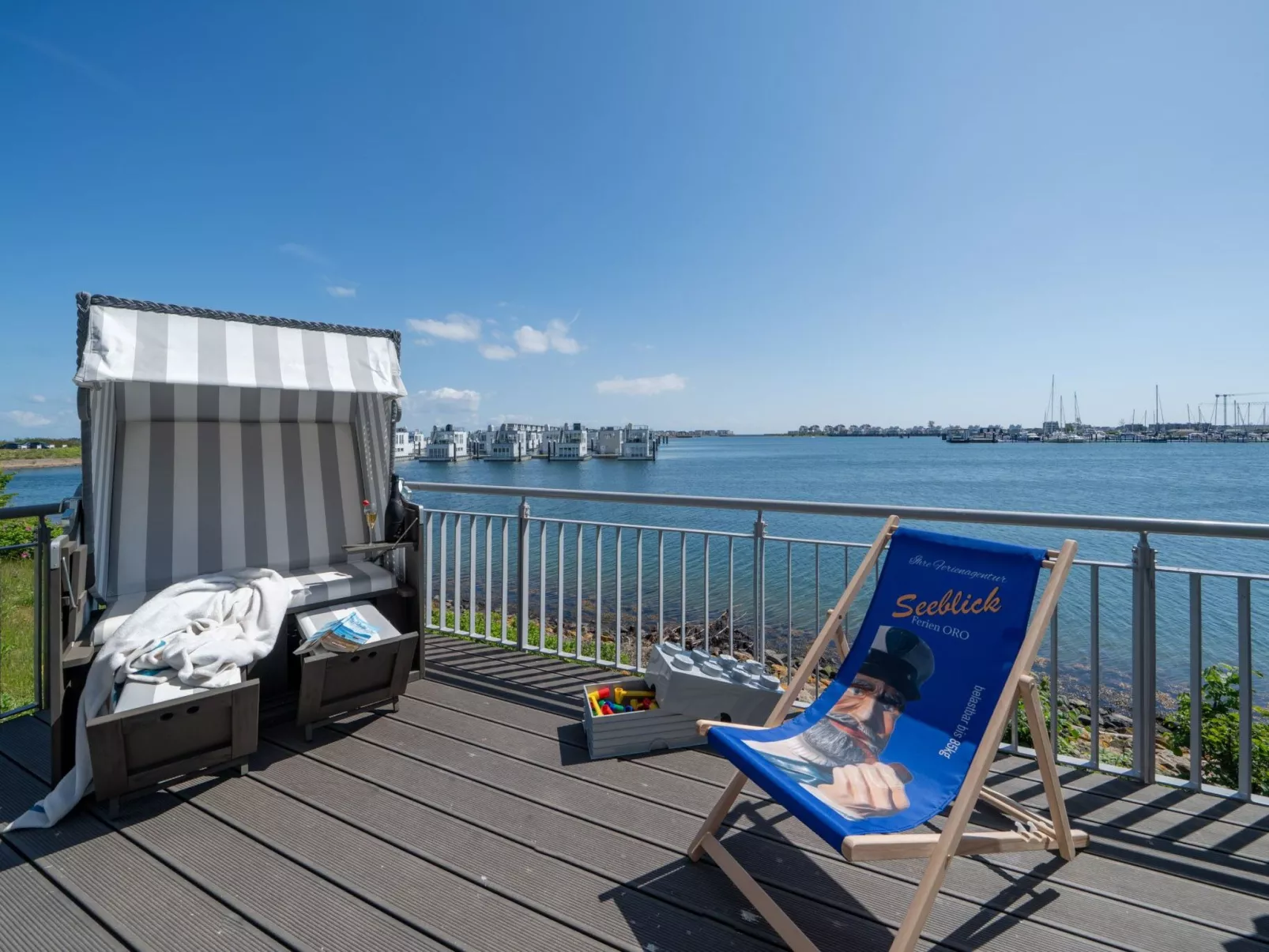 Schleivilla Kapitän James Cook2,  Löwen Dart HB8-Draußen