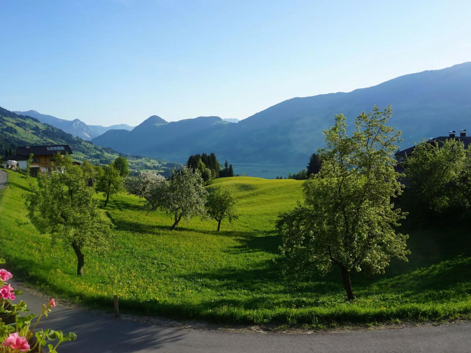Mit Panoramaterrasse in Fügenberg-Outside