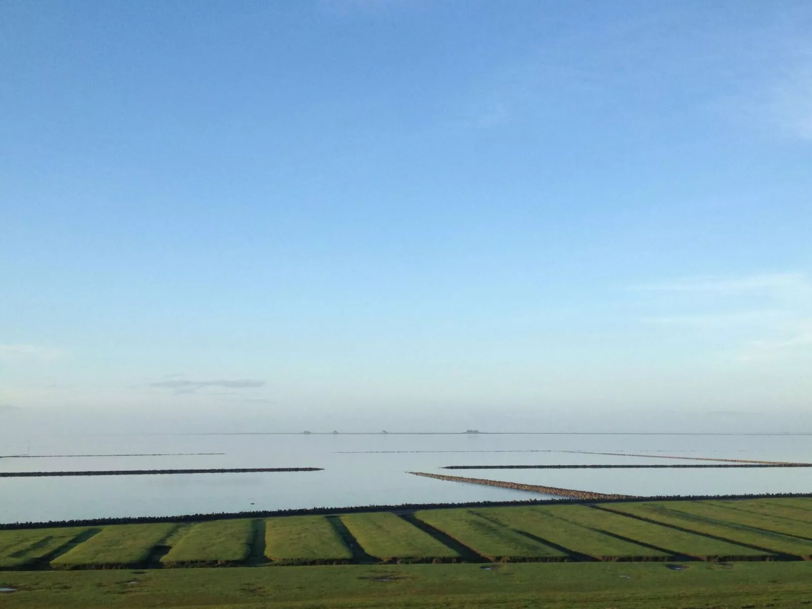 Wohnung in Osterdeich mit Terrasse und Garten-Draußen
