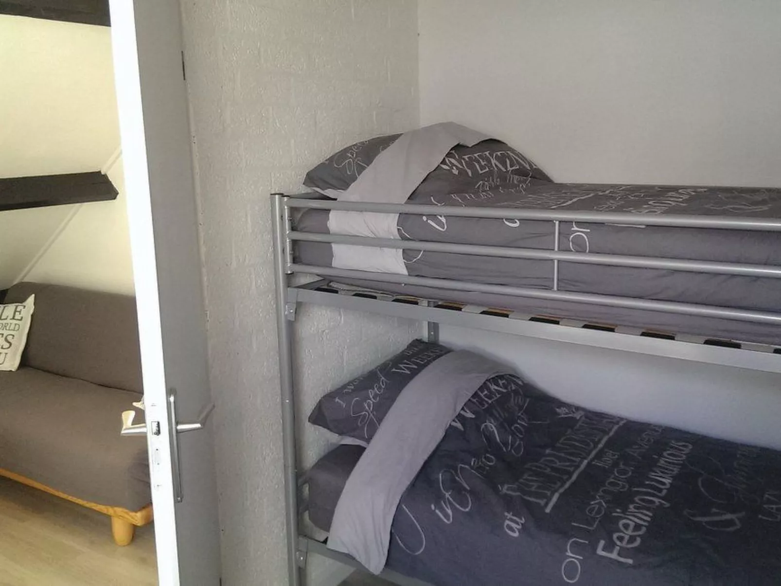 "Buurtweg213" mit Schwimmbad-Drinnen