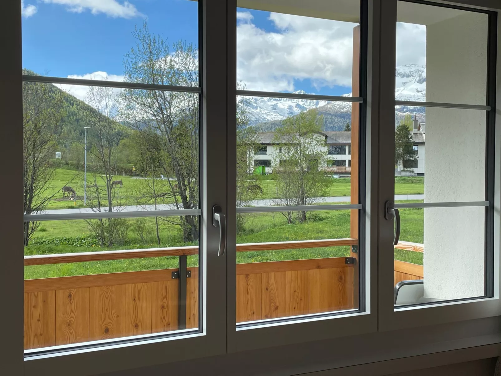 Chesa Champagna-Draußen