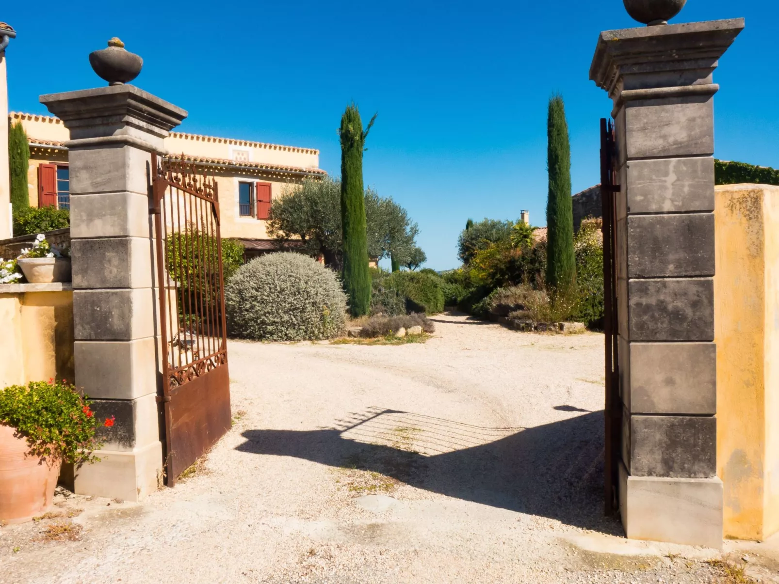 2 hochwertige Mas mit privatem Pool und Blick auf die Landschaft-Draußen