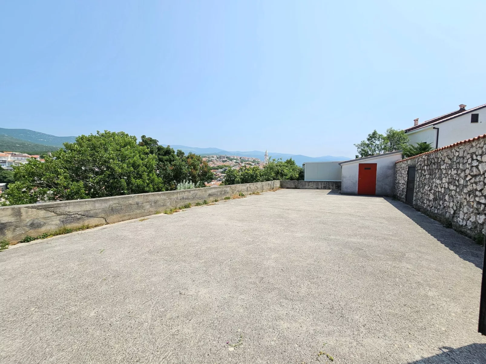Wohnung für max. 5 Personen mit Terrasse-Outside