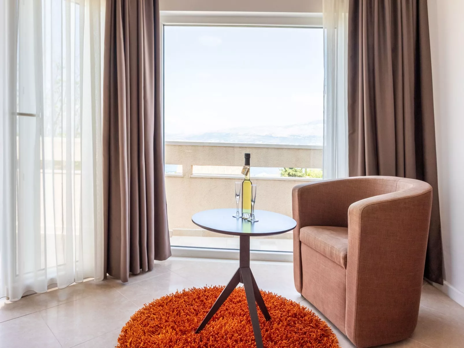 Geräumige Wohnung mit Meerblick vom Sonnenbalkon-Inside