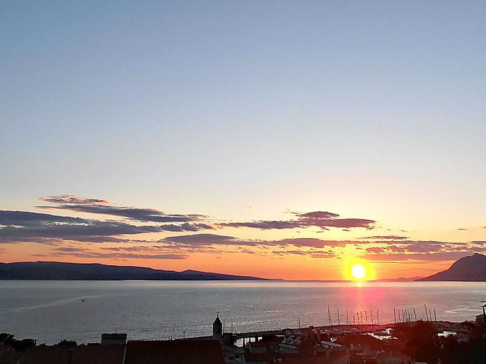 Schöne Ferienwohnung in Baska Voda mit Terrasse-Draußen