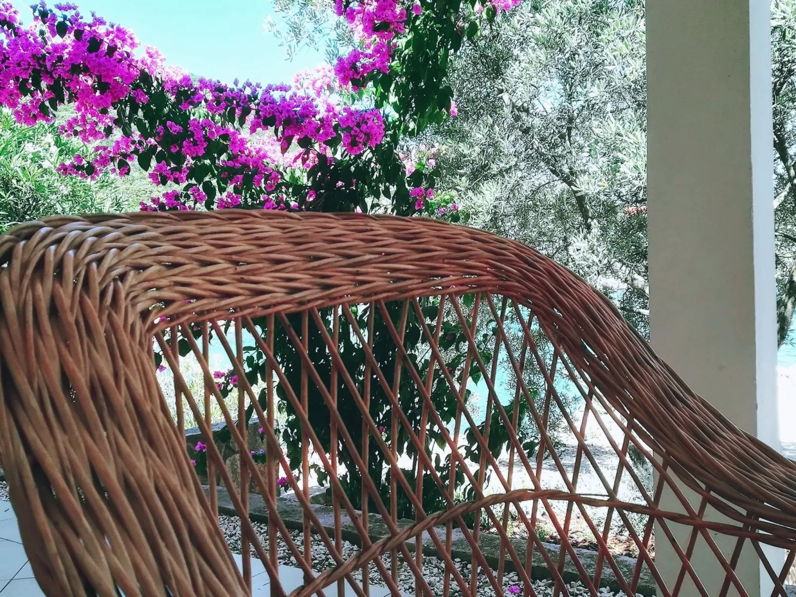 Anwesen mit Blick auf das Wasser-Draußen