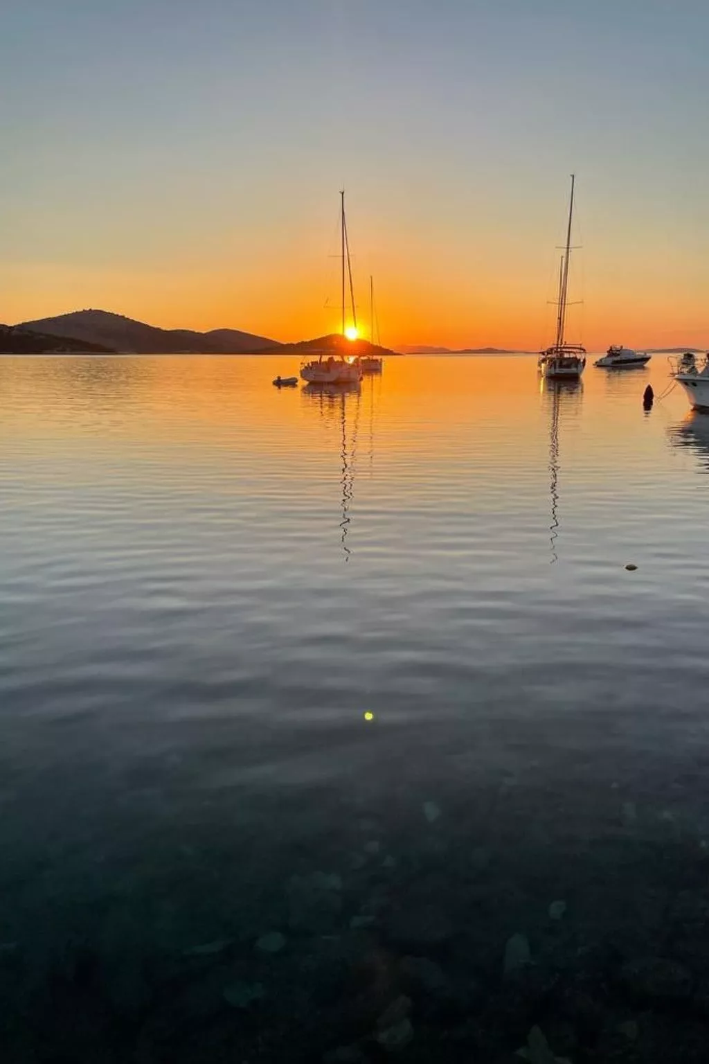 Strandhaus Hela - Ferienanlage Bain, Žut - Kornati-Draußen