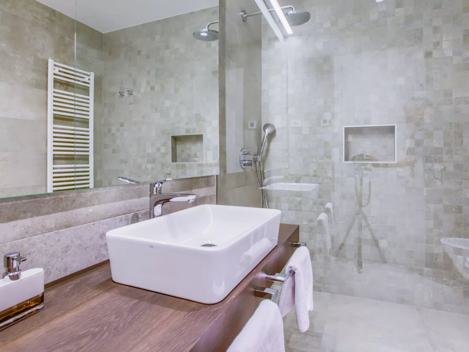 Für 6 Personen und 4 Kinder in Porec-Jurici, Istrien (Westküste von Istrien)-Inside