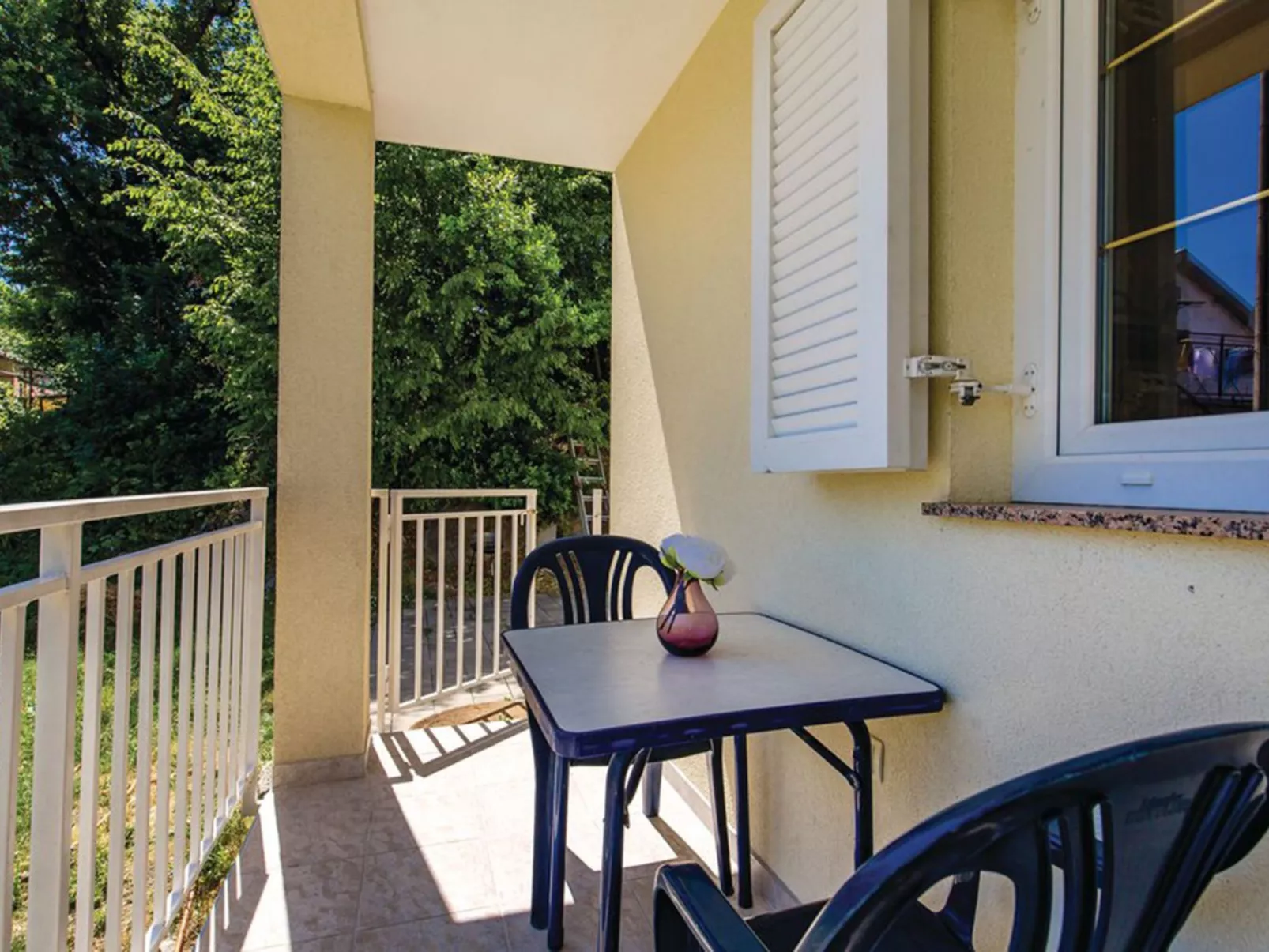 Charmante Wohnung "Relax 2" mit kostenlosem Parkplatz-Dehors