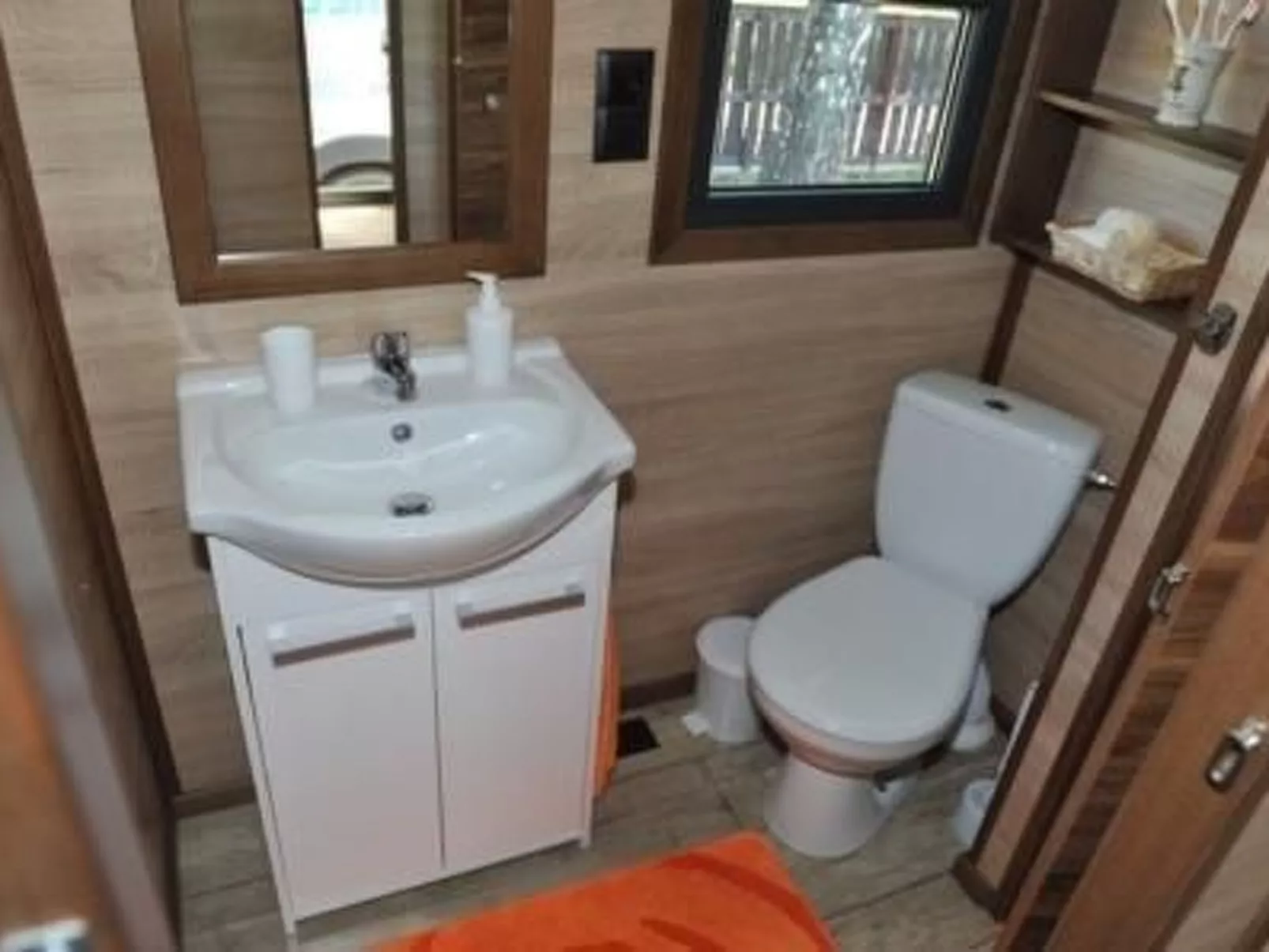 Mobilheim Zweiundvierzig in Lychen-Drinnen