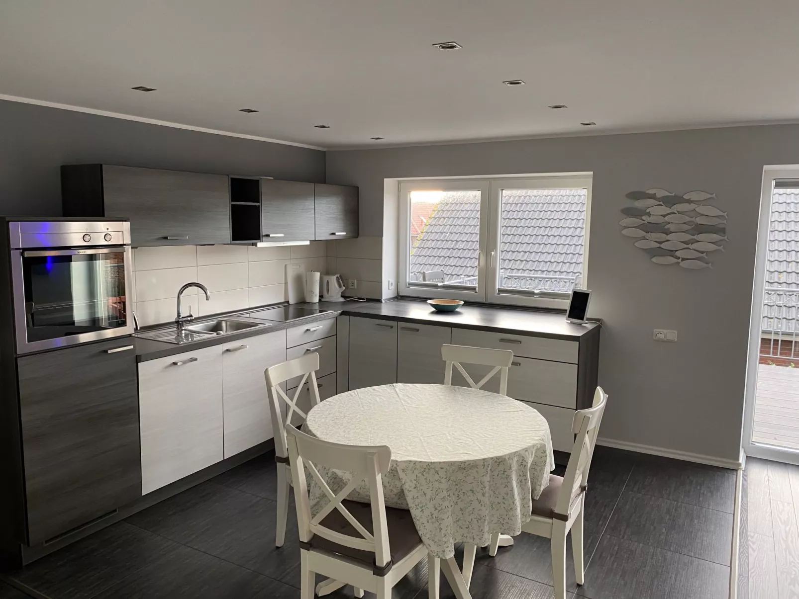 In ruhiger Lage mit großem Balkon-Dedans