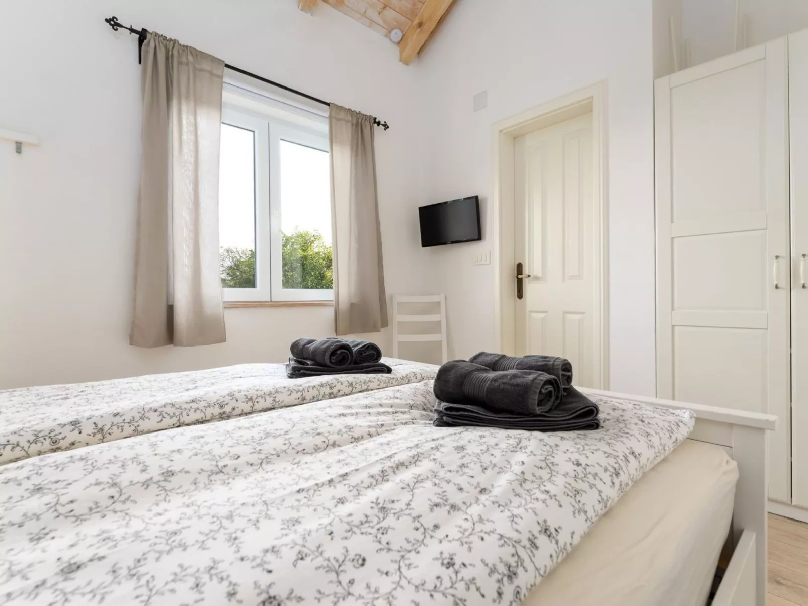 Villa Maslina-Inside