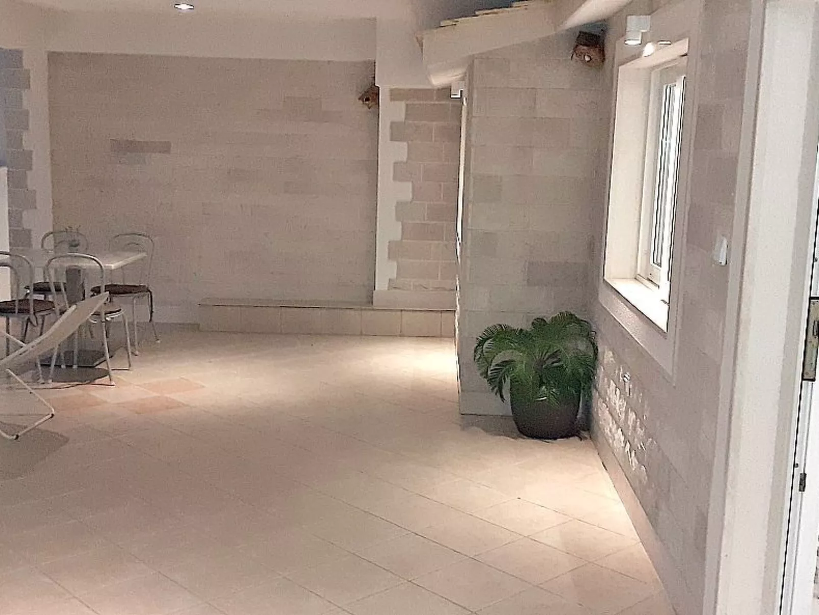 Mit Terrasse und herrlichem Ausblick-Image-tags.info