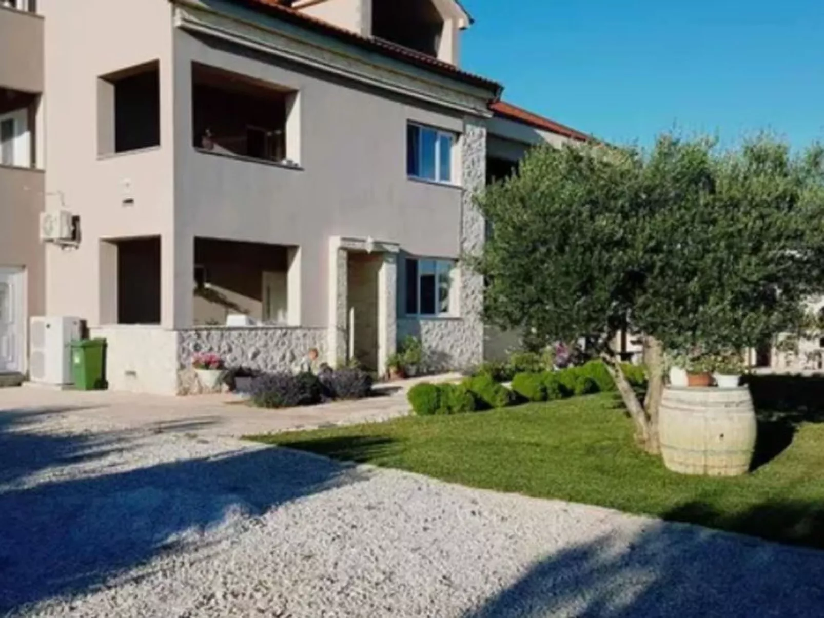 Wohnung Kim Red -von TA Leut Agency-Draußen