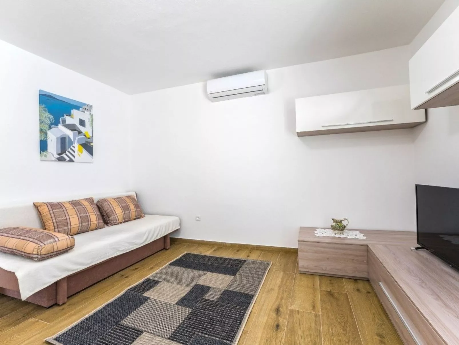 Luxuswohnung Bianca mit Pool-Inside