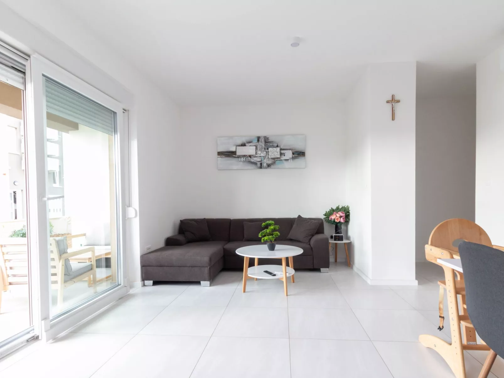 Wohnung mit Pool in Strandnähe -TA Leut Agency-Dedans