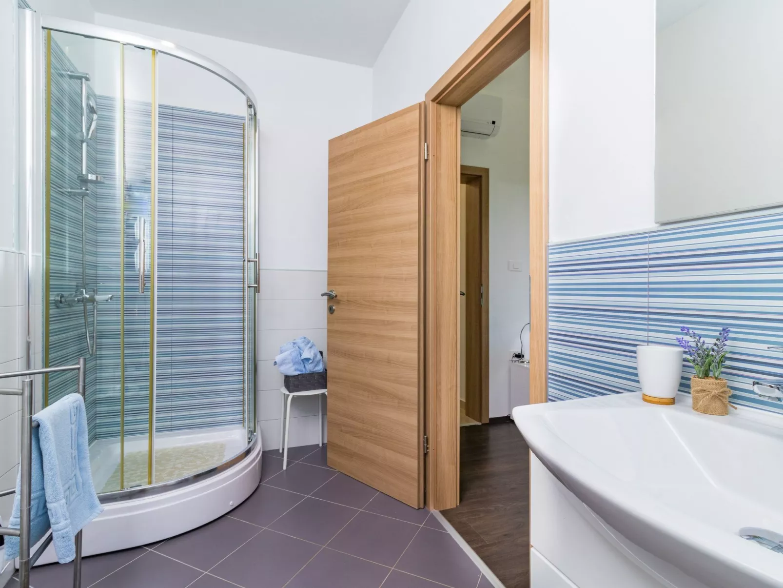 Beeindruckende Luxusvilla mit beheiztem Privatpool-Dedans