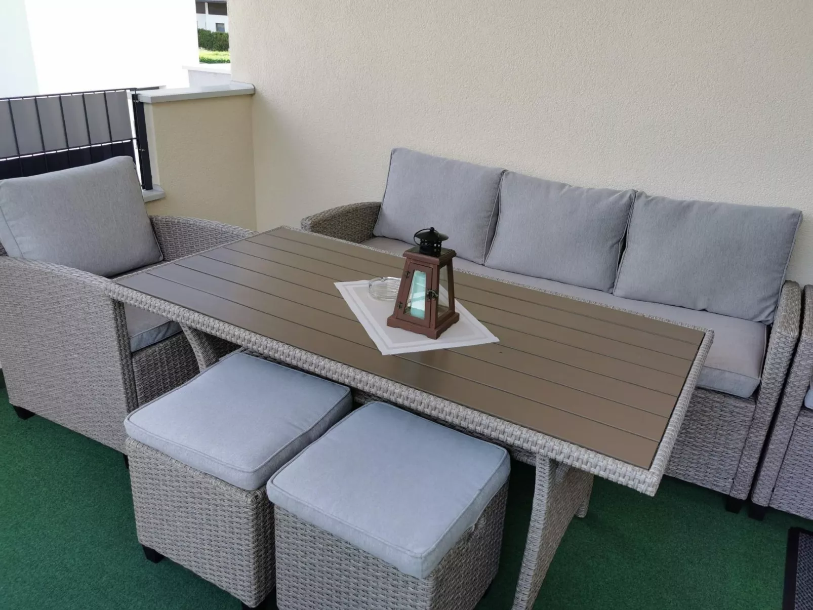 Frischmann Klaudia-Drinnen