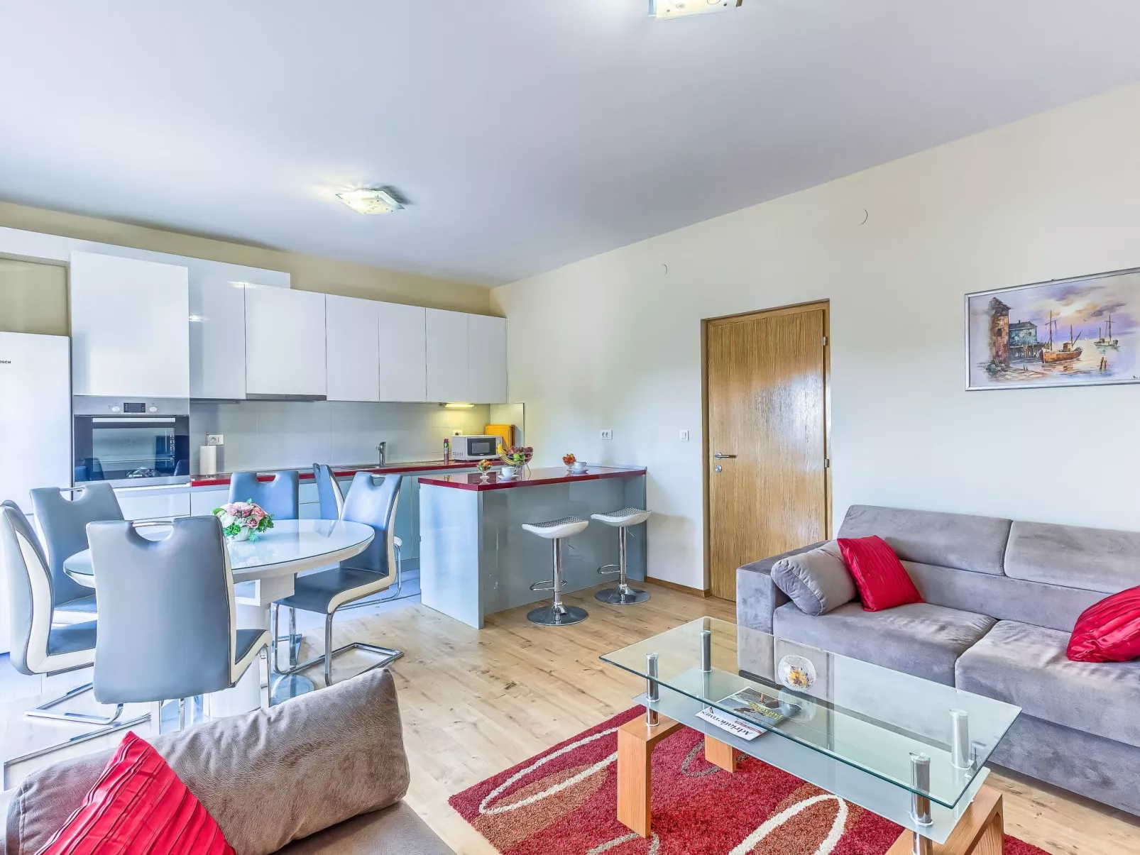 "Villa Rock" mit Blick auf das Wasser-Drinnen