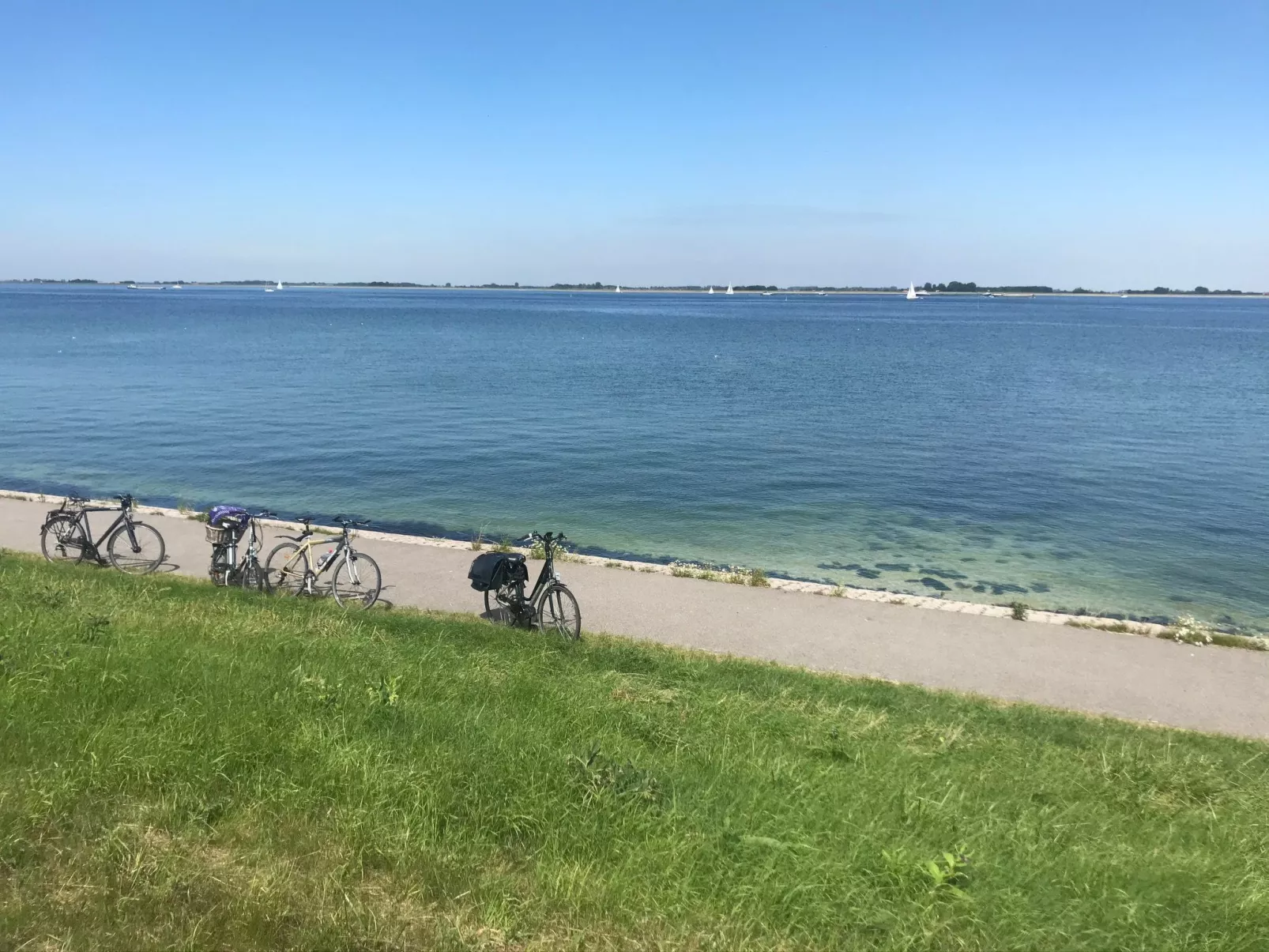 Reefhouse 47, wo es noch Platz für Ruhe gibt-Outside