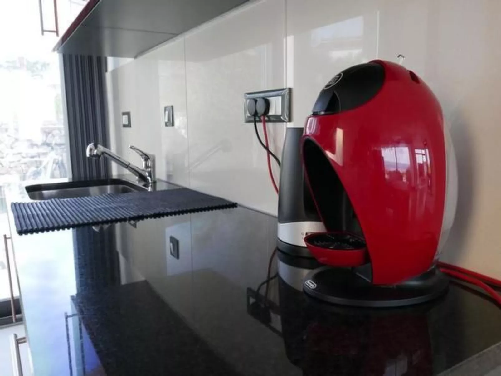 Villa Paradise-Image-tags.info