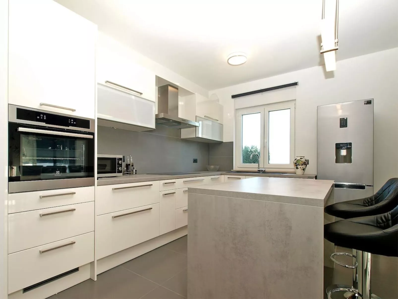 Ferienvilla mit privatem Pool-Image-tags.info