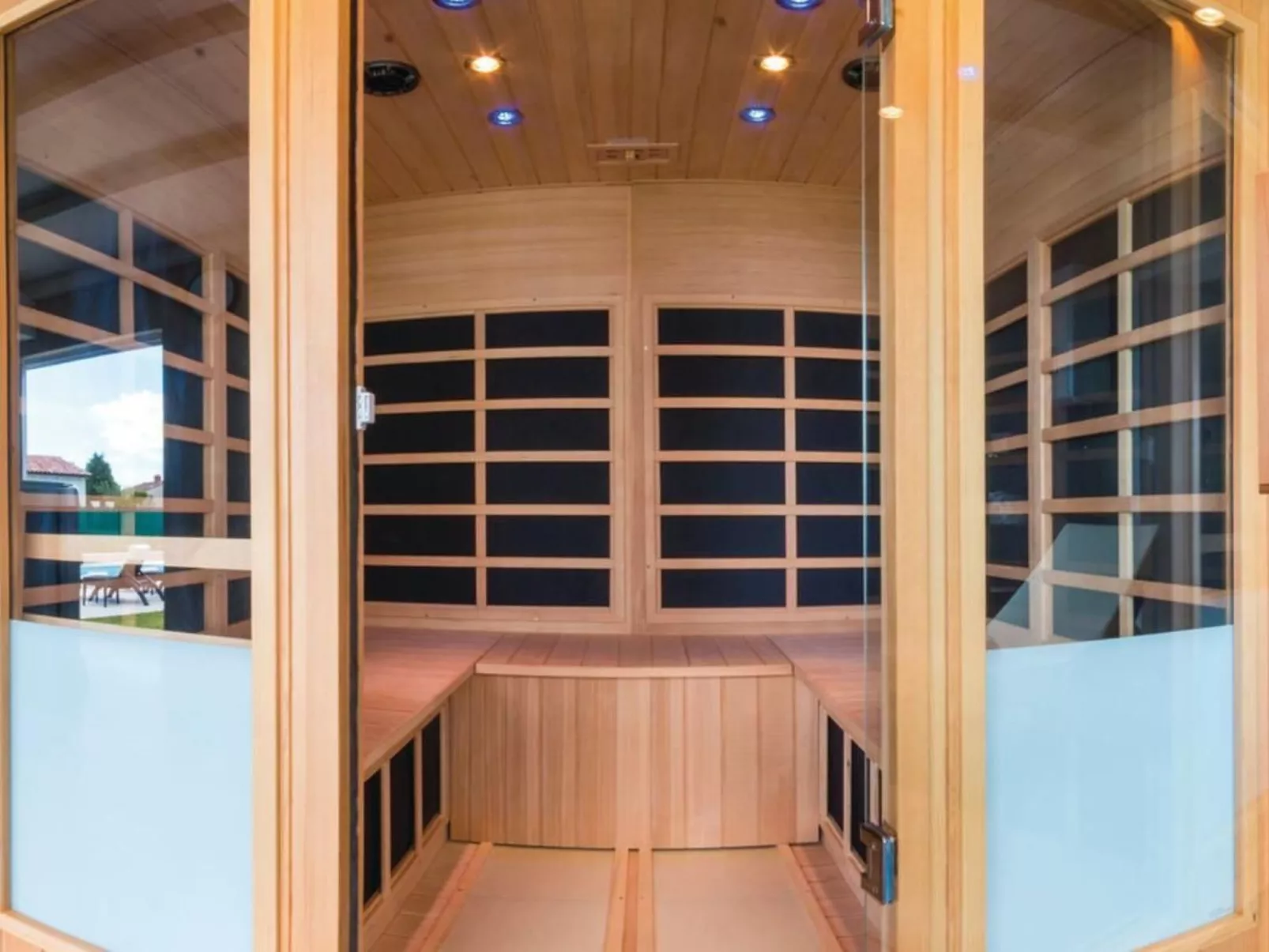 'Villa Oliva' mit privatem Pool-Outside