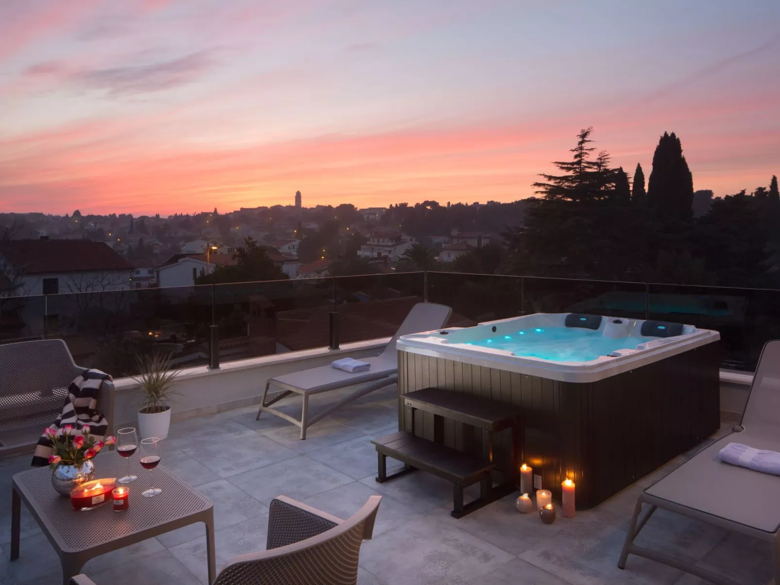 Villa K mit Jacuzzi auf dem Dach und Meerblick-Image-tags.info