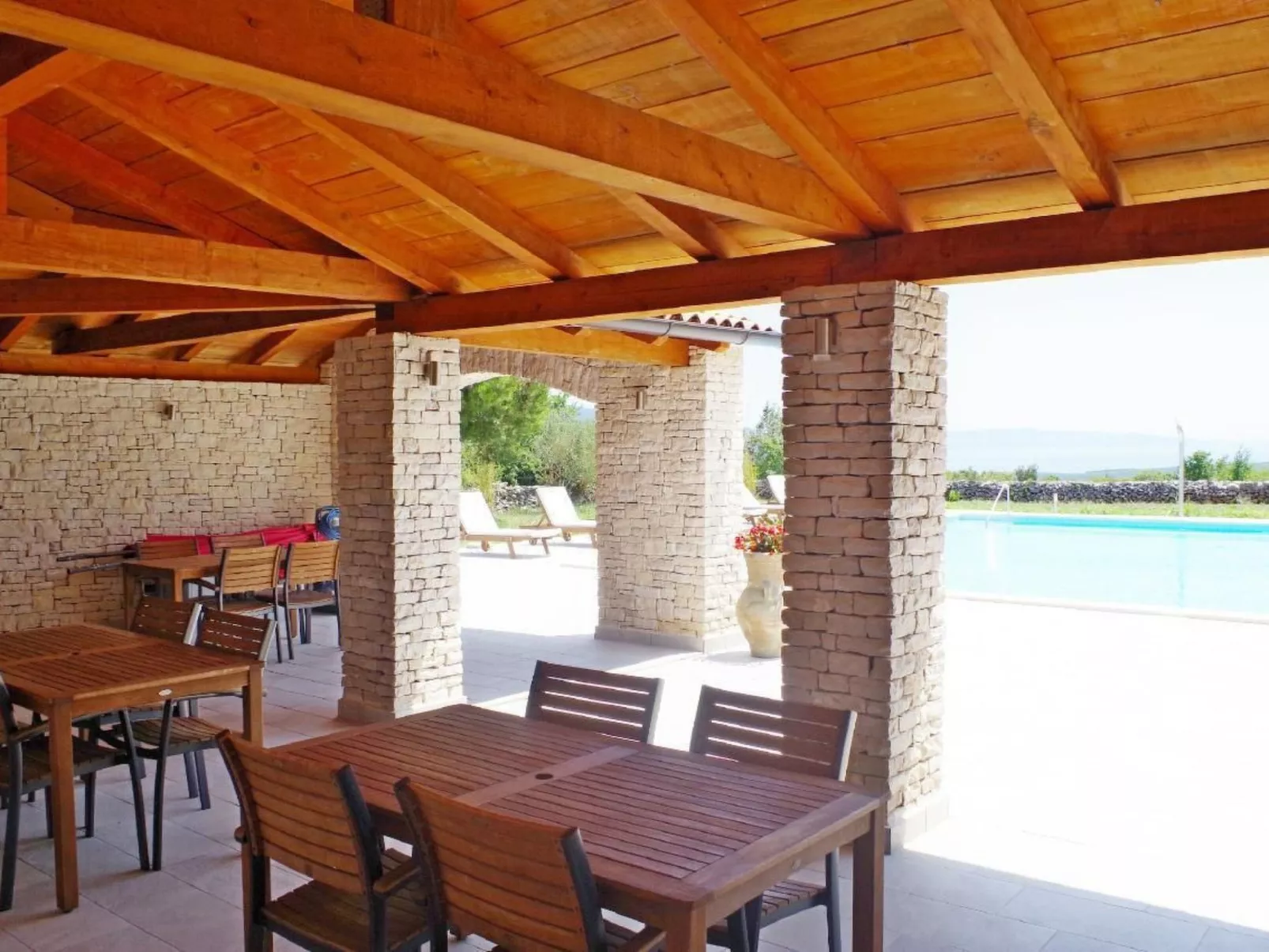 In Rakalj mit Grill, Garten und Terrasse-Dehors