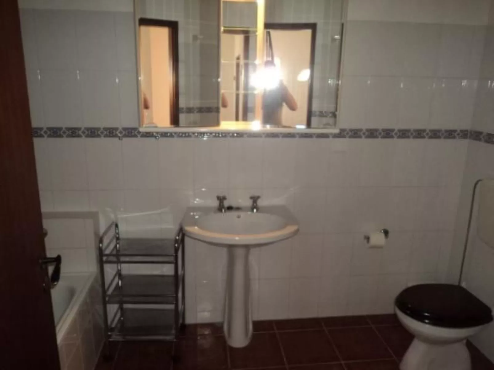 Mit Balkon, Terrasse und Außenpool-Image-tags.info