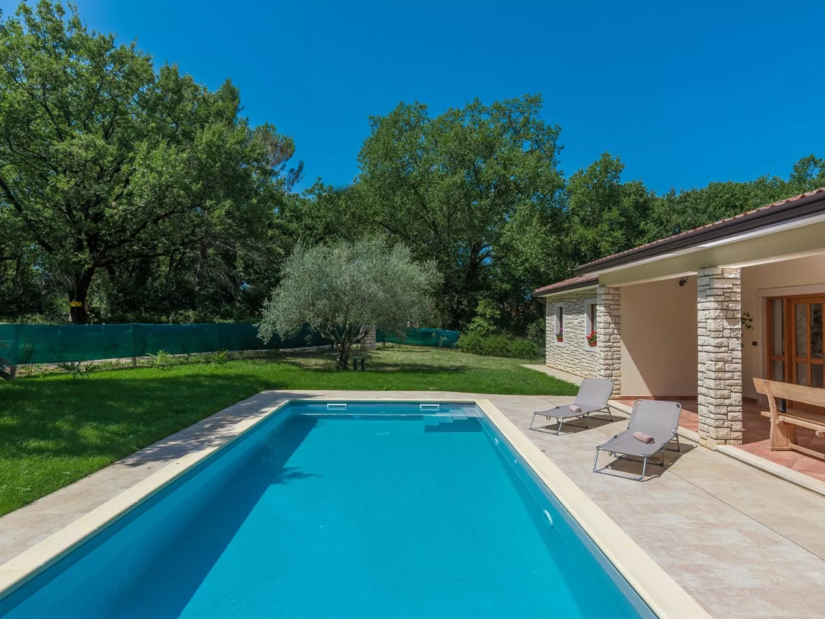 Mit Privatpool für 6 Personen ca. 70 m&sup2; in Juricani, Istrien (Umag und Umg-Outside