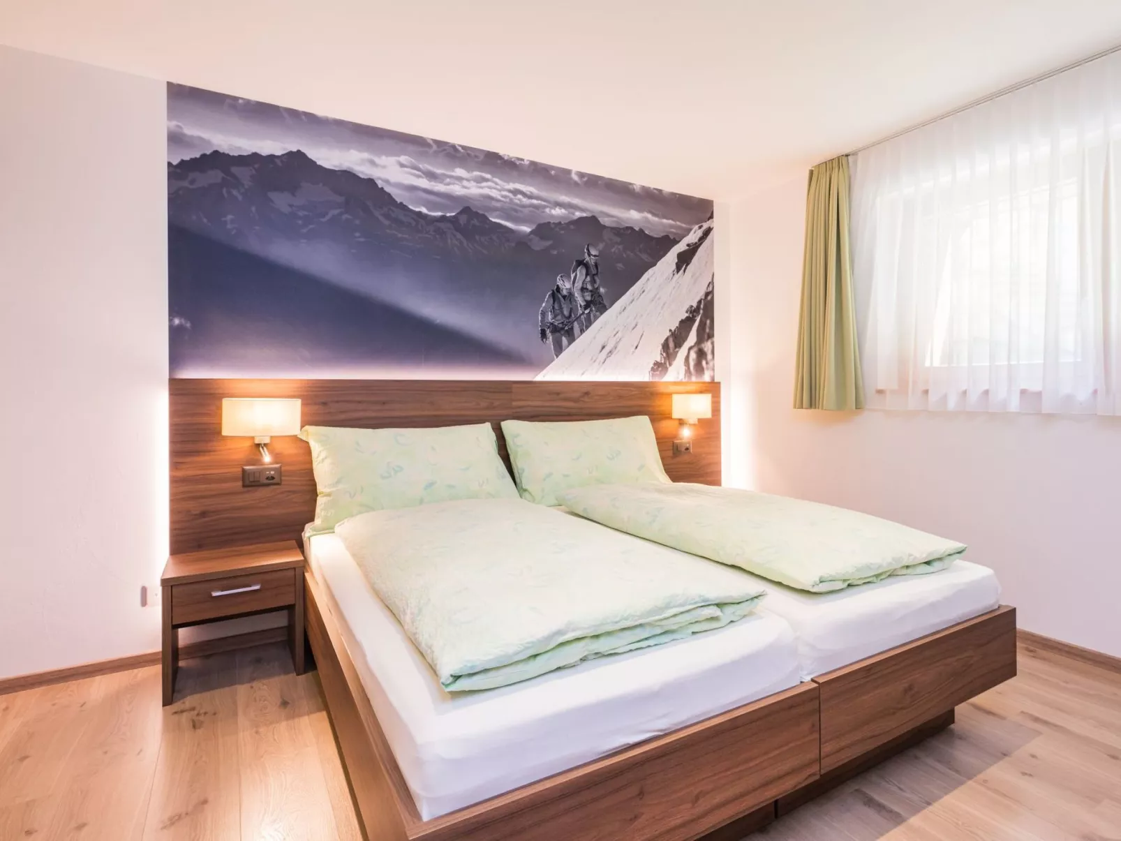 Top Ferienwohnung Monte Rosa (SkiIn/SkiOut)-Image-tags.info