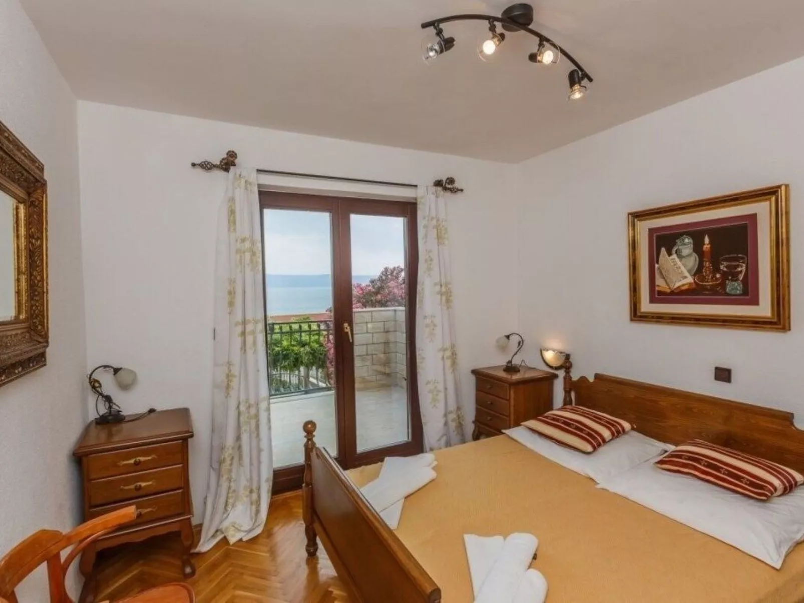 Gasthaus Lazeta-Inside