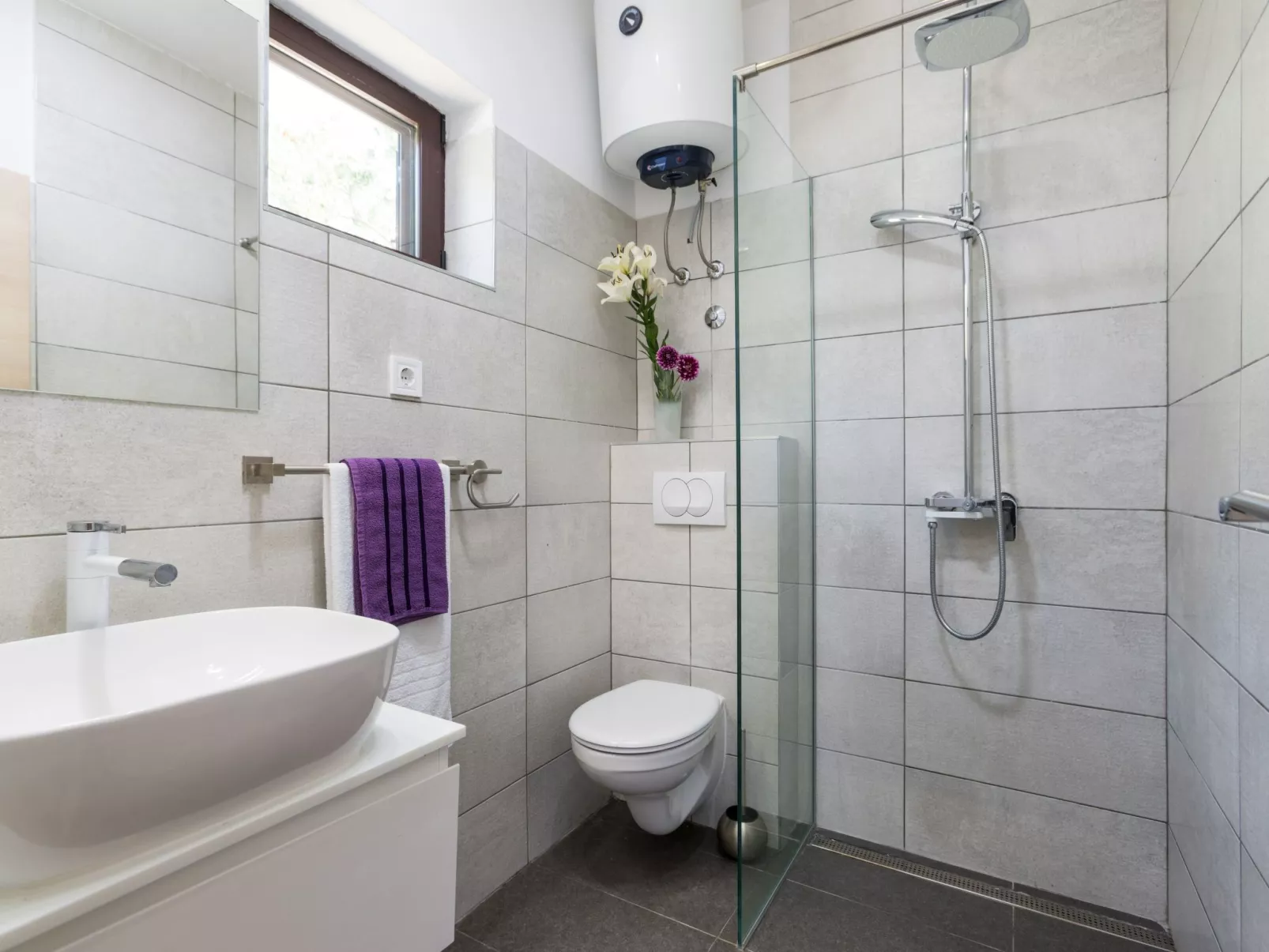 Seaside Villa Lara mit beheiztem Swimmingpool-Image-tags.info