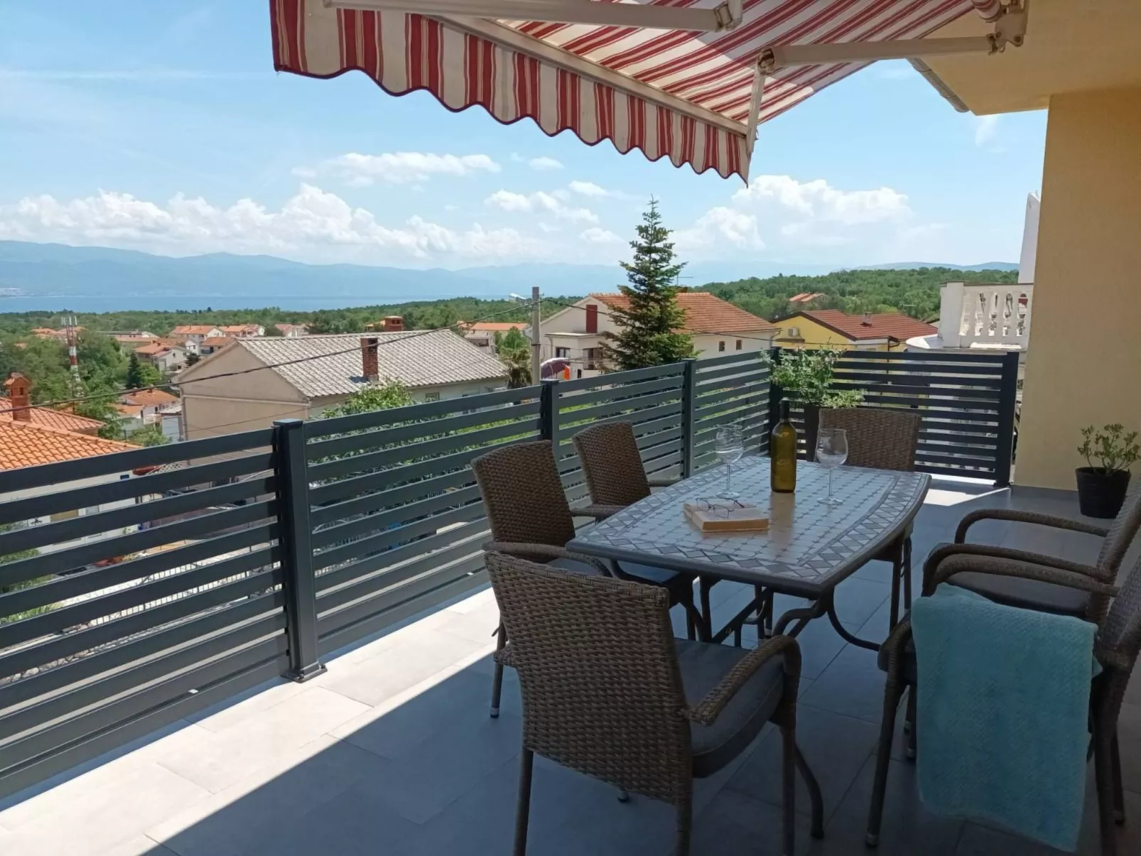 Moderne Wohnung Grzetic-Dehors