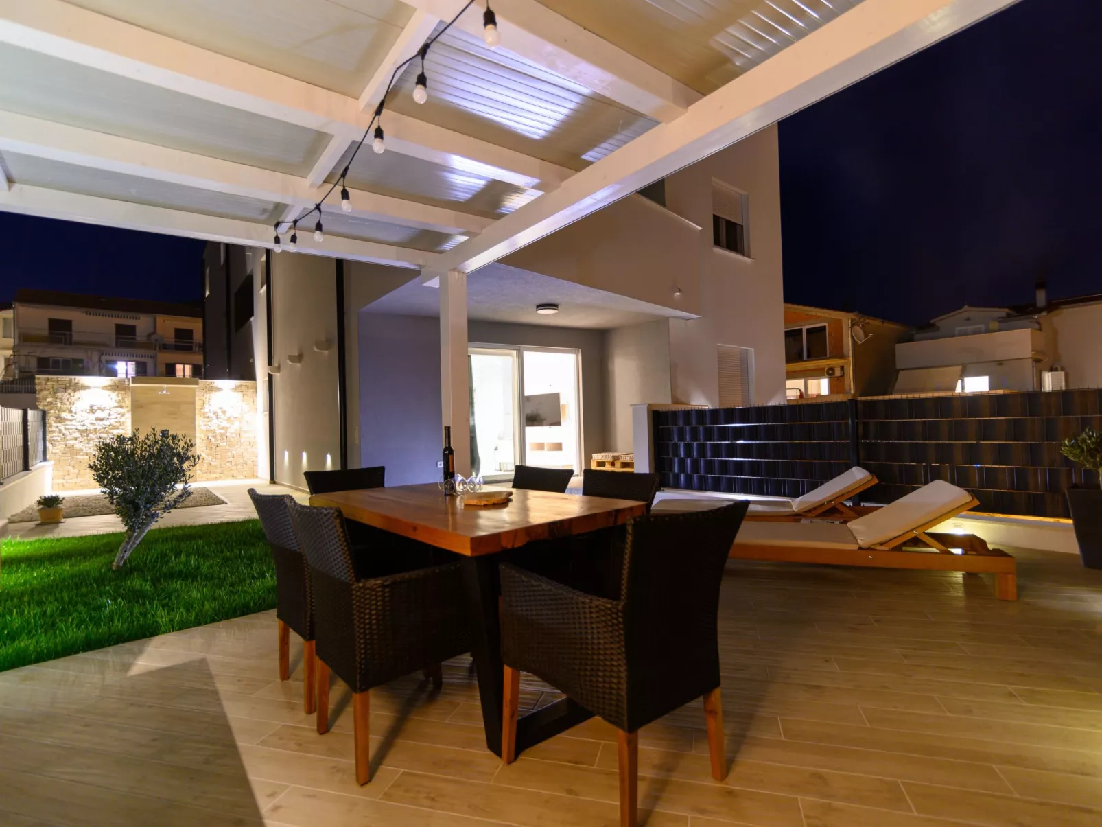 HYGGE boutique apartment-Outside