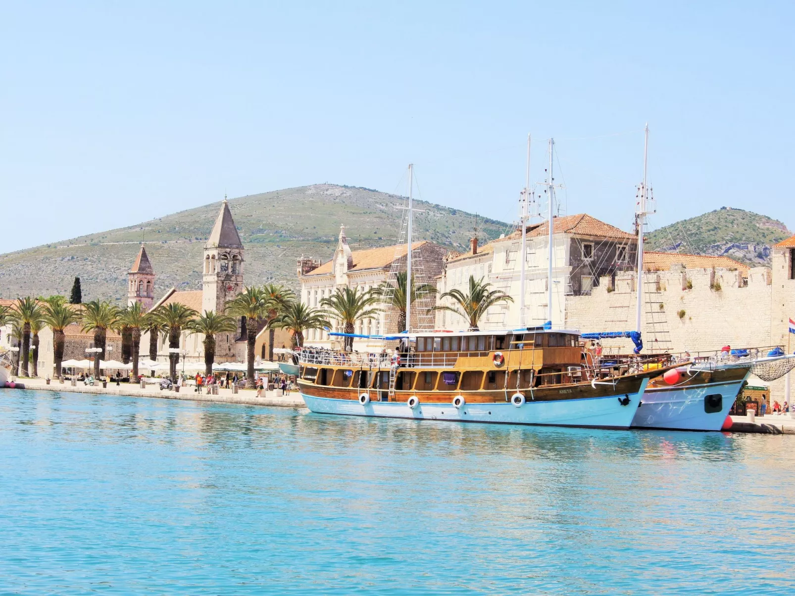 Wohnung mit Grill, Terrasse und Garten-Image-tags.info