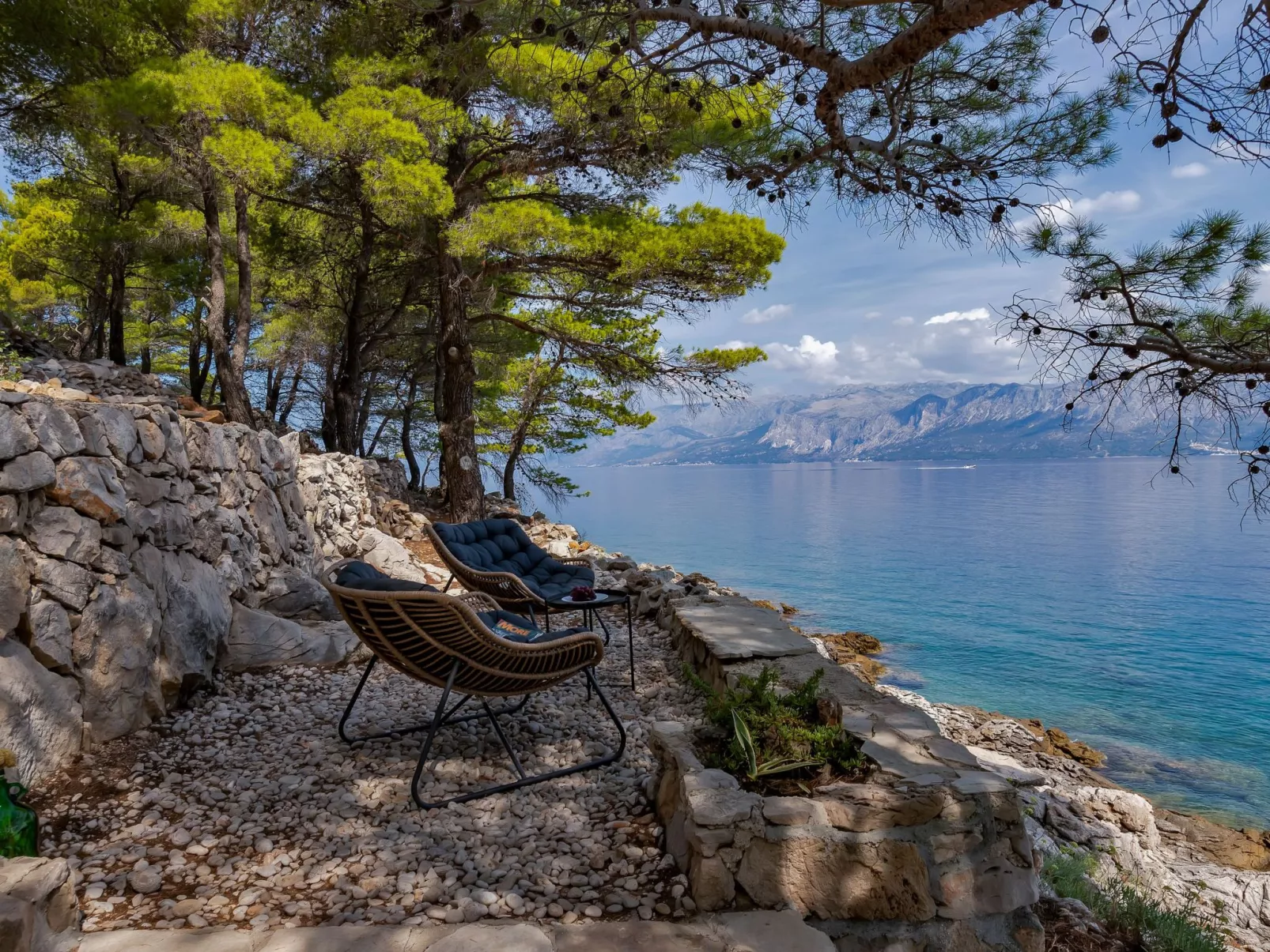 Haus in Općina Sućuraj mit Grill und Terrasse-Outside