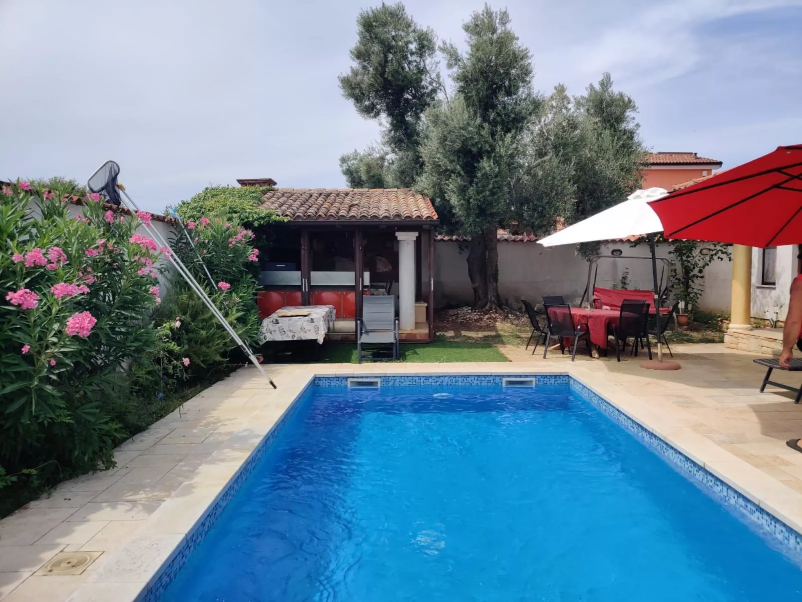 Haus mit Pool-Outside