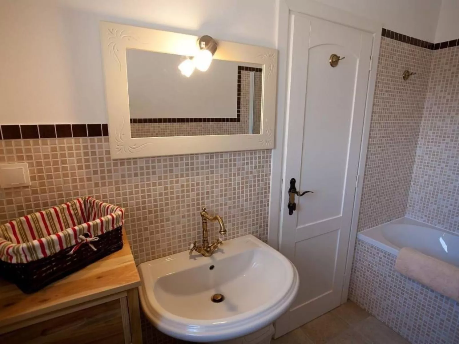 In Kras mit Offenem Kamin-Inside